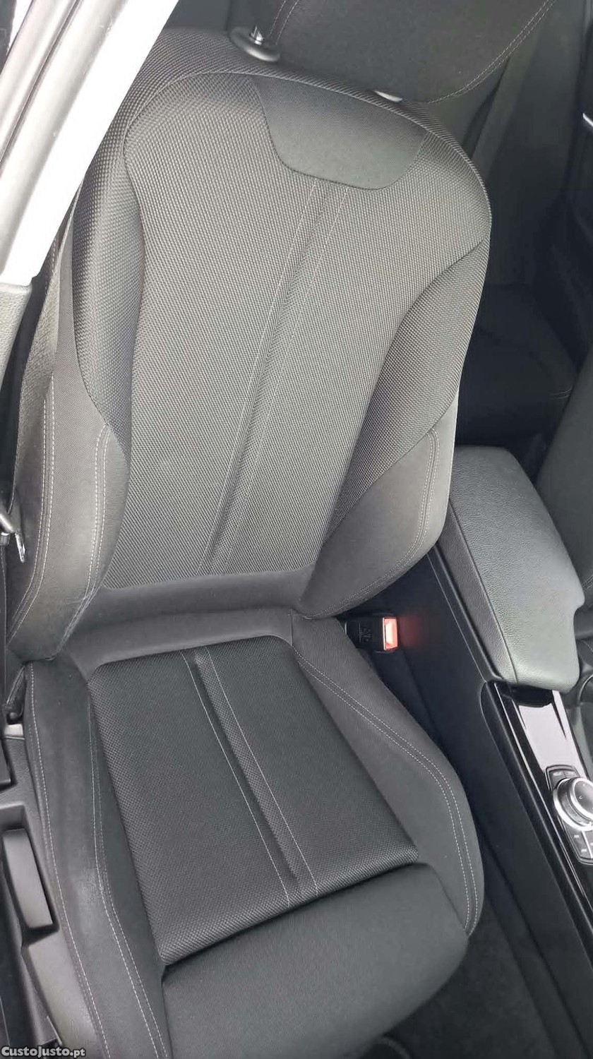BMW 330 e hybrido plug-in Nacional — fotografia 4