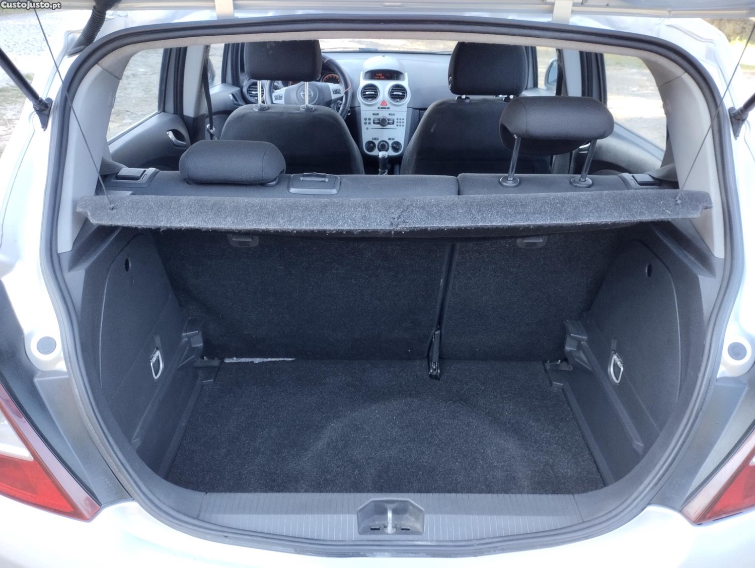 Opel Corsa D 1.3 CDTI 95cv - 5 Lugares - A/C - NACIONAL "Economico" — fotografia 9
