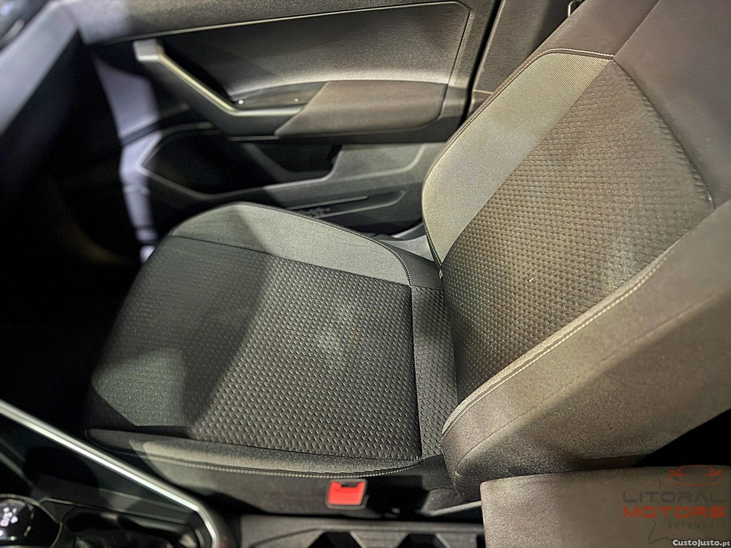 Volkswagen Polo 1.0 TSI Urban DSG — fotografia 6