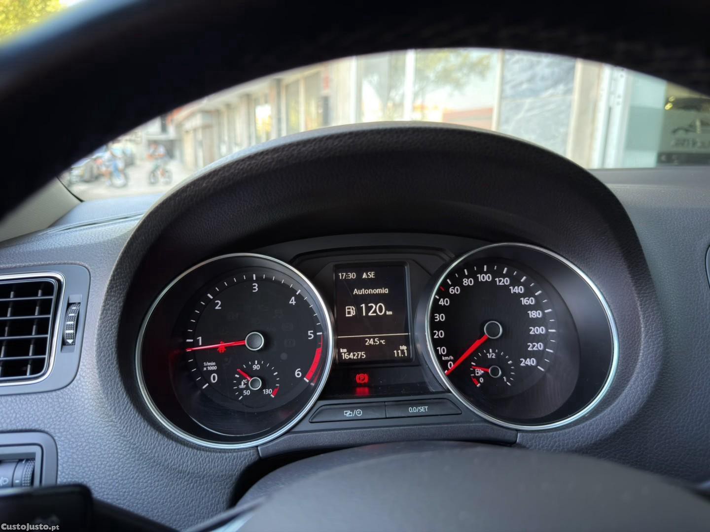 Volkswagen Polo 1.4 TDI Lounge — fotografia 4
