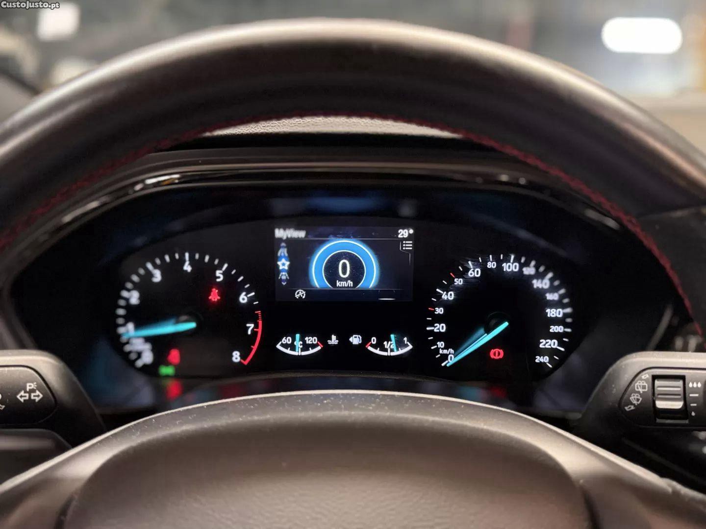 Ford Focus 1.0 ecoboost mhev st-line design sip — fotografia 10