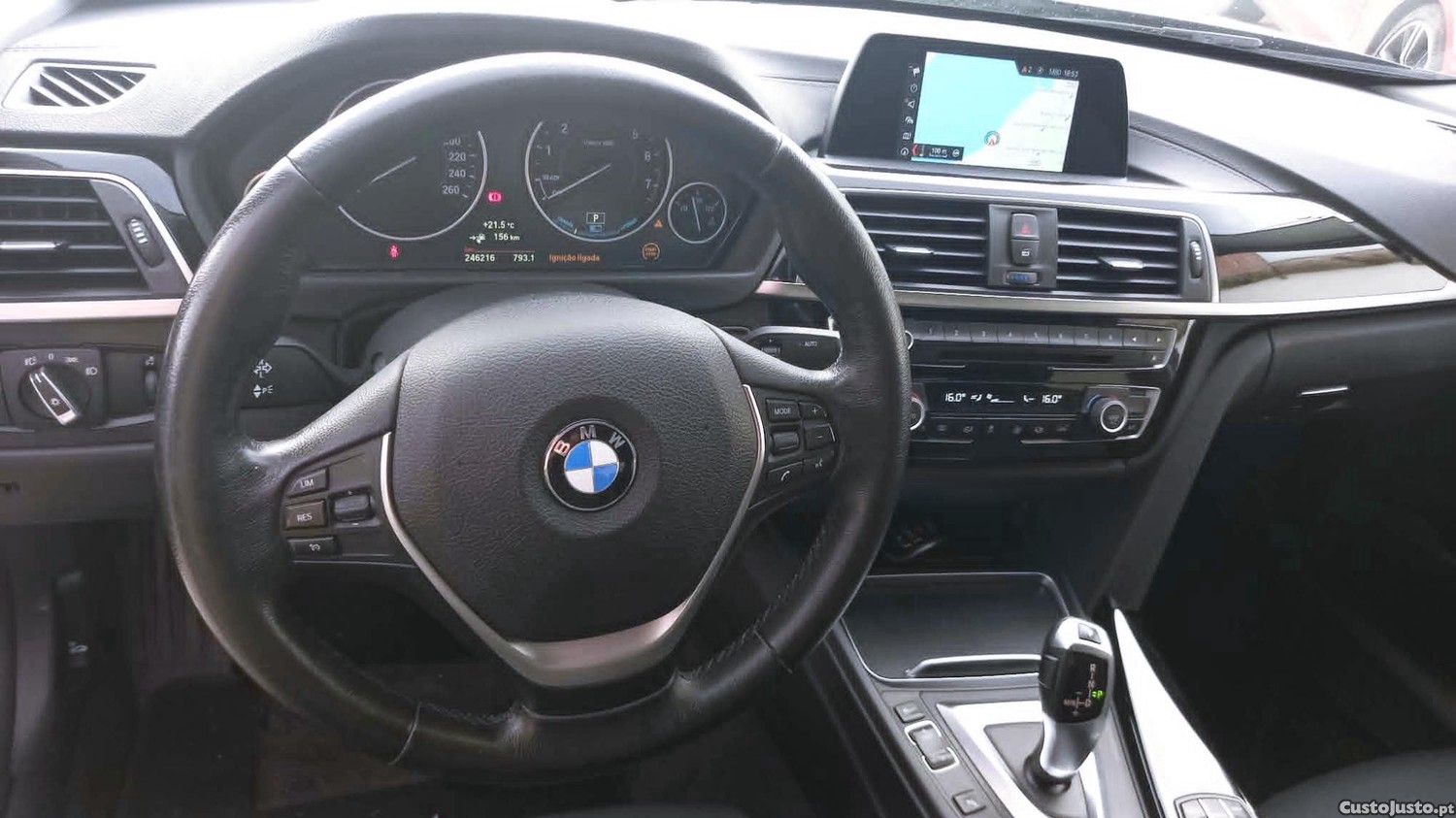 BMW 330 e hybrido plug-in Nacional — fotografia 7