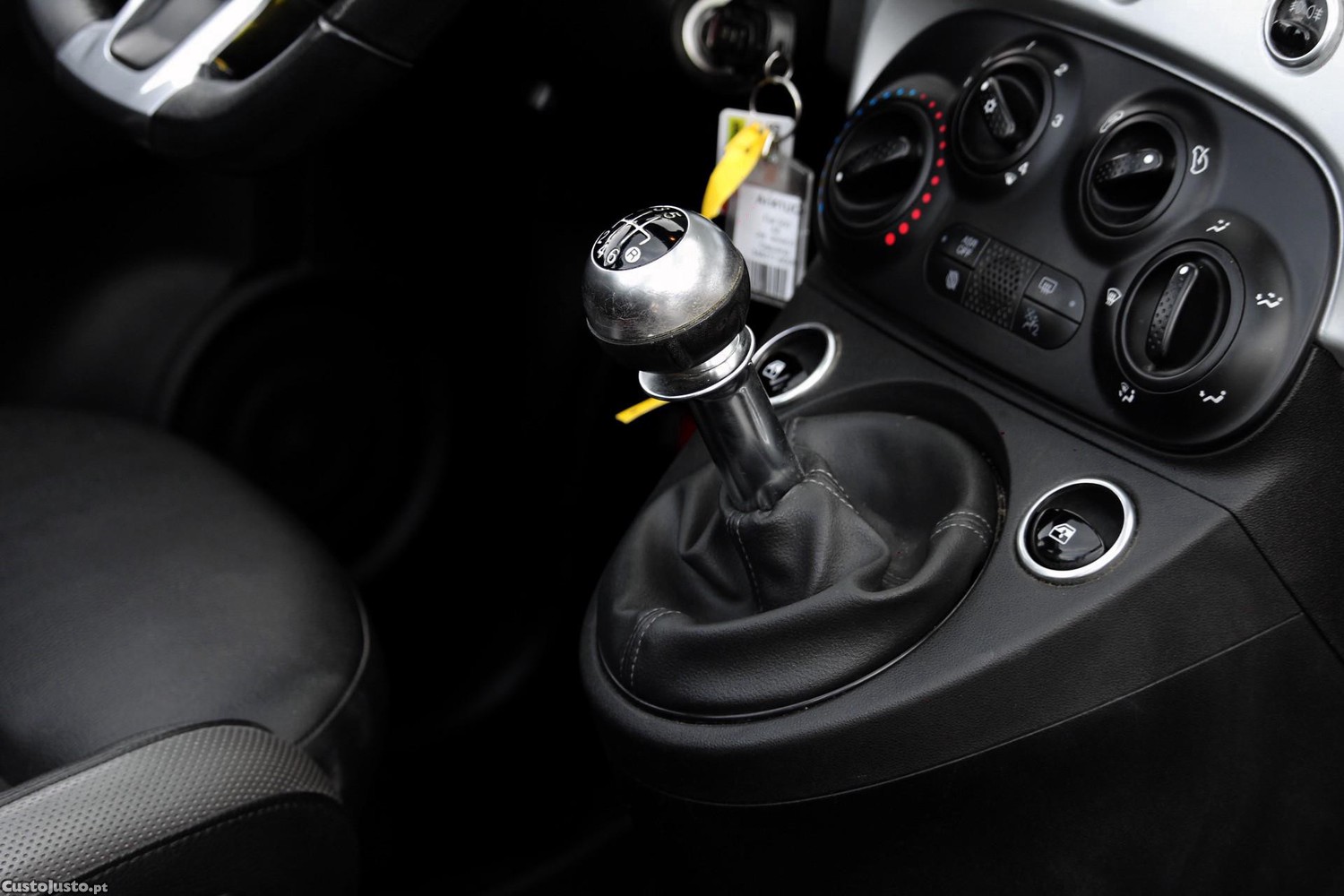 Fiat 500C 1.0 Hybrid Connect — fotografia 18