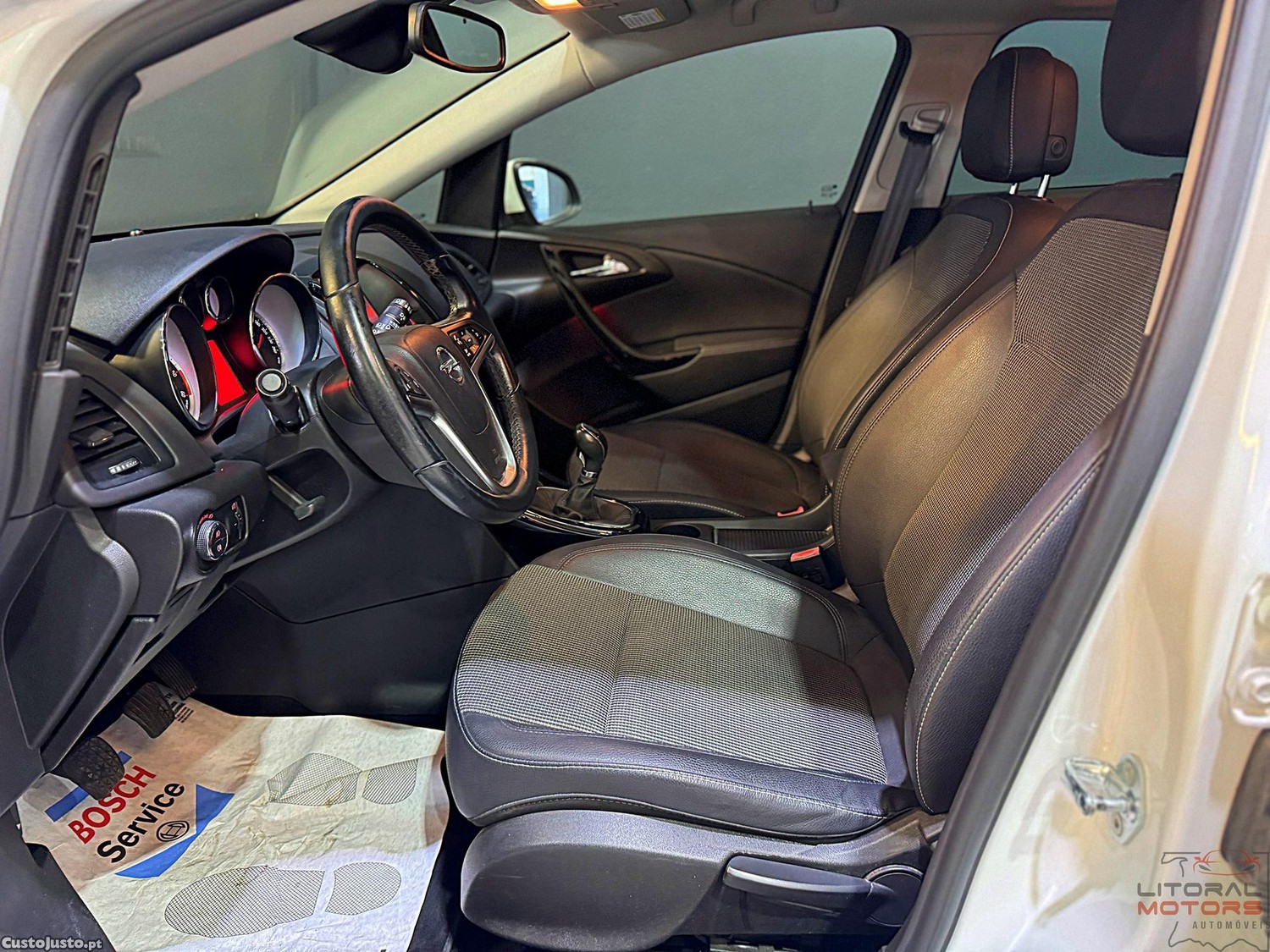 Opel Astra Sports Tourer 1.6 CDTI Innovation S/S — fotografia 12