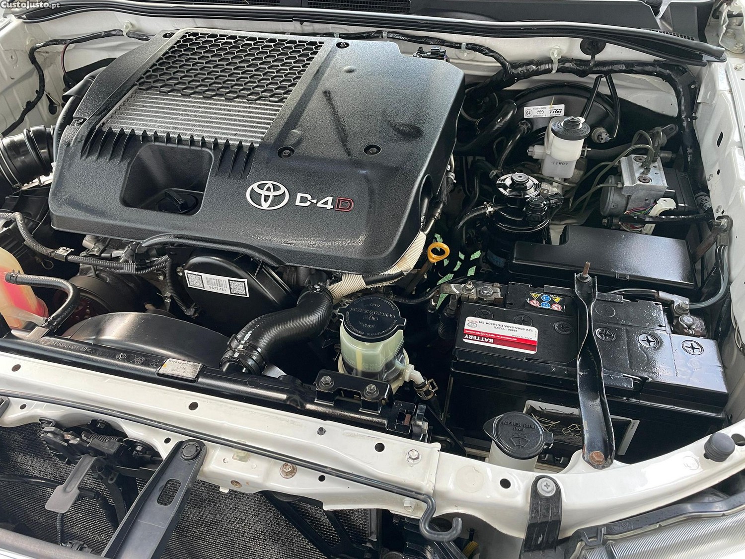 Toyota Hilux 2.5 D-4D 4WD CS CM — fotografia 4
