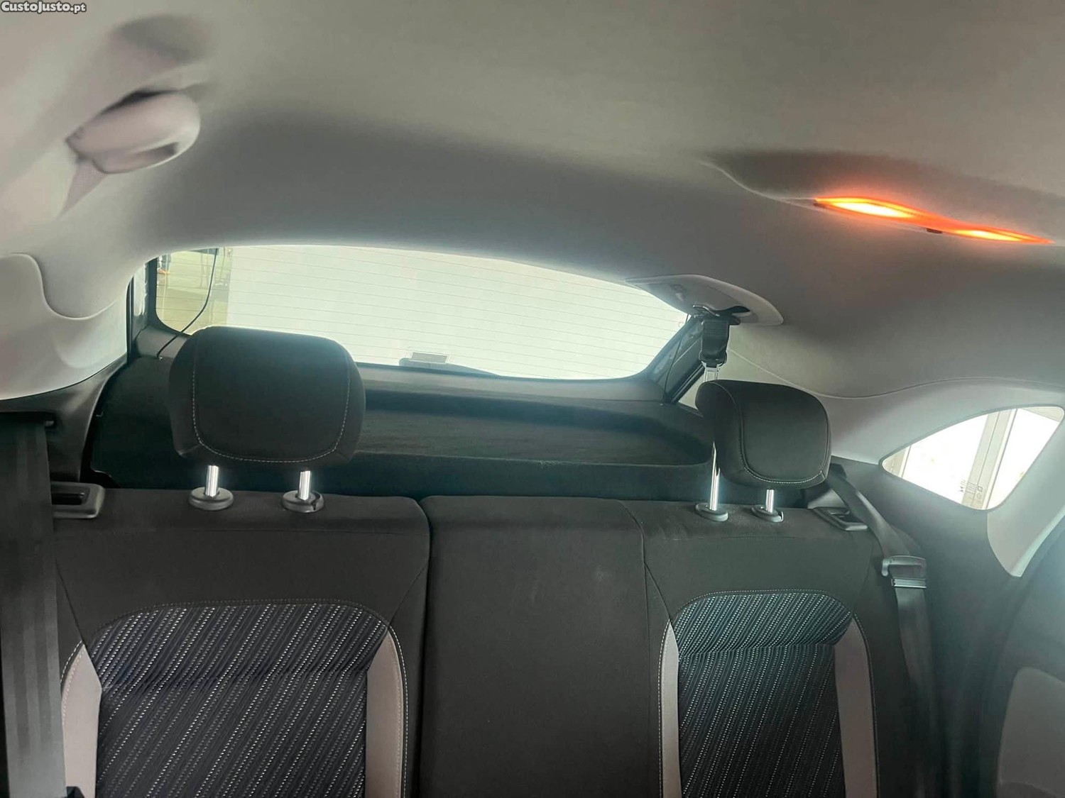 Opel Crossland X 1.2T110cv (84.000Quilometros) — fotografia 4