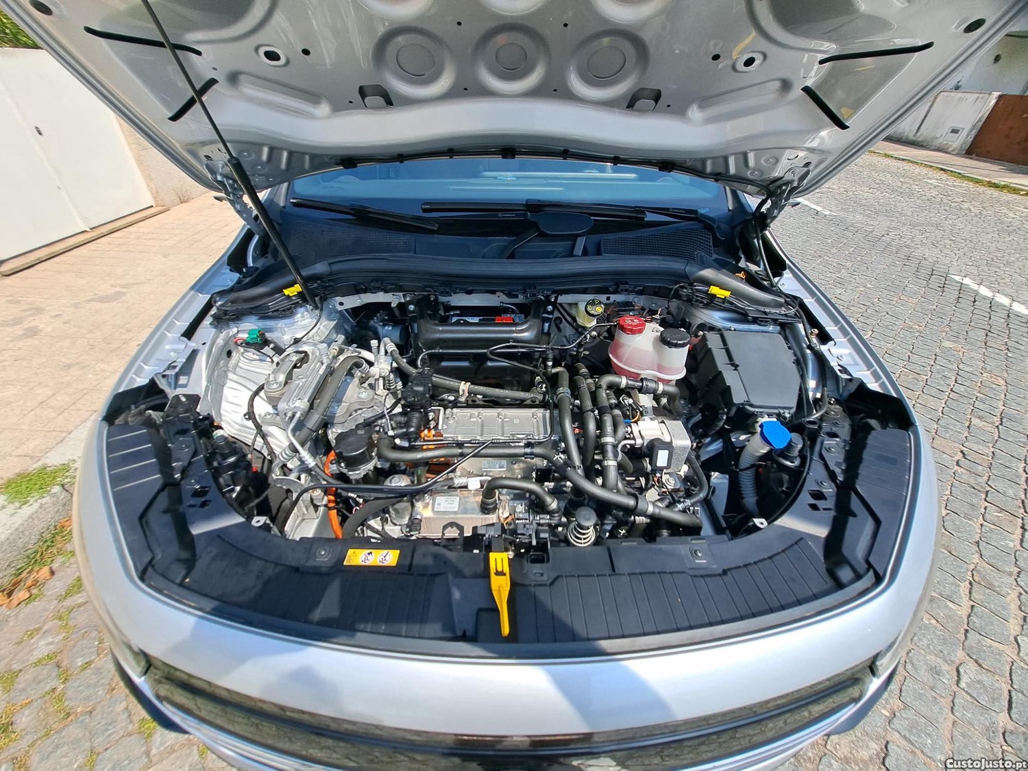 Mercedes-Benz EQA AMG LINE — fotografia 5