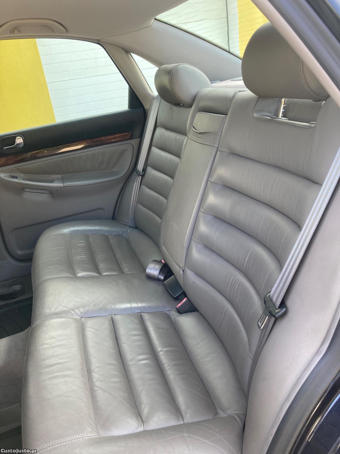 Audi A4 1.9 TDI — fotografia 6