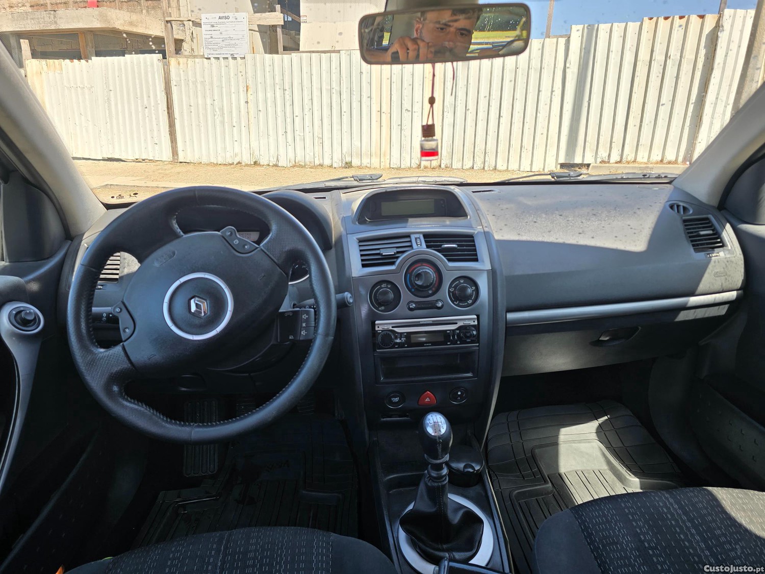 Renault Mégane 106cv 200km — fotografia 3