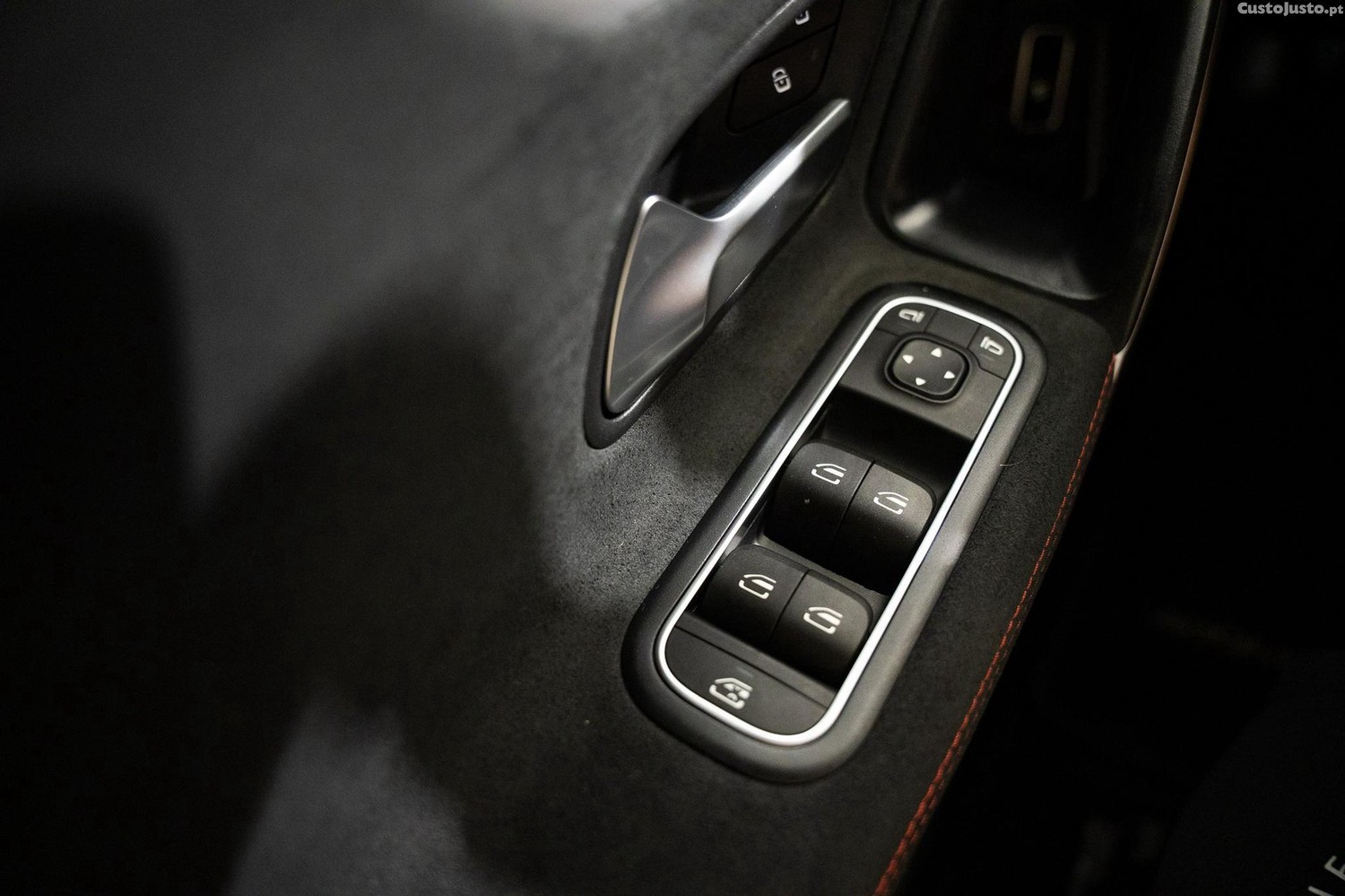 Mercedes-Benz CLA 200 Shooting Brake Style Aut. — fotografia 4
