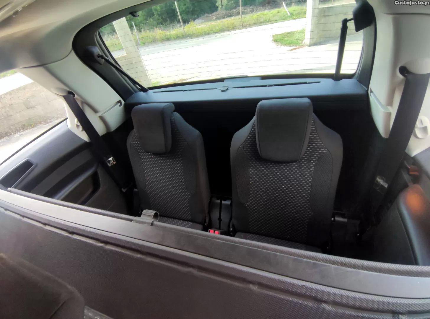 Citroën C4 Grand Picasso 1.6 hdi dynamique — fotografia 6