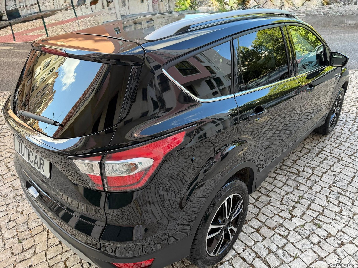 Ford Kuga 1.5 EcoBlue TITANIUM — fotografia 21