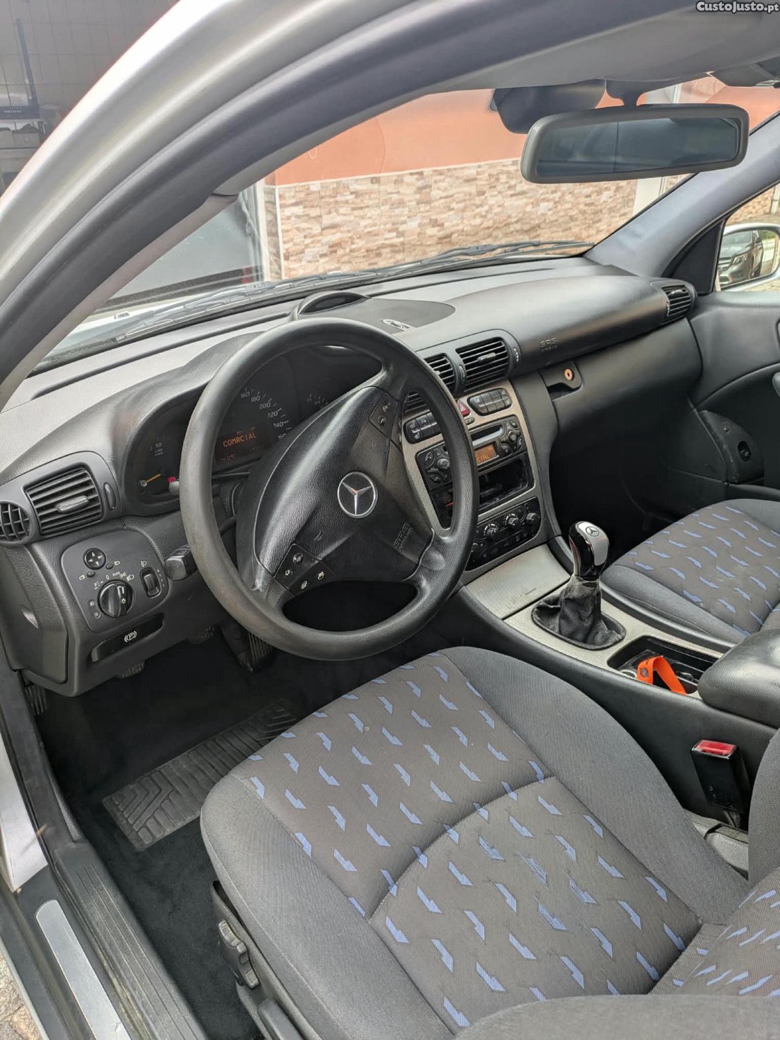 Mercedes-Benz C 220 220 Cdi (203 706) — fotografia 4
