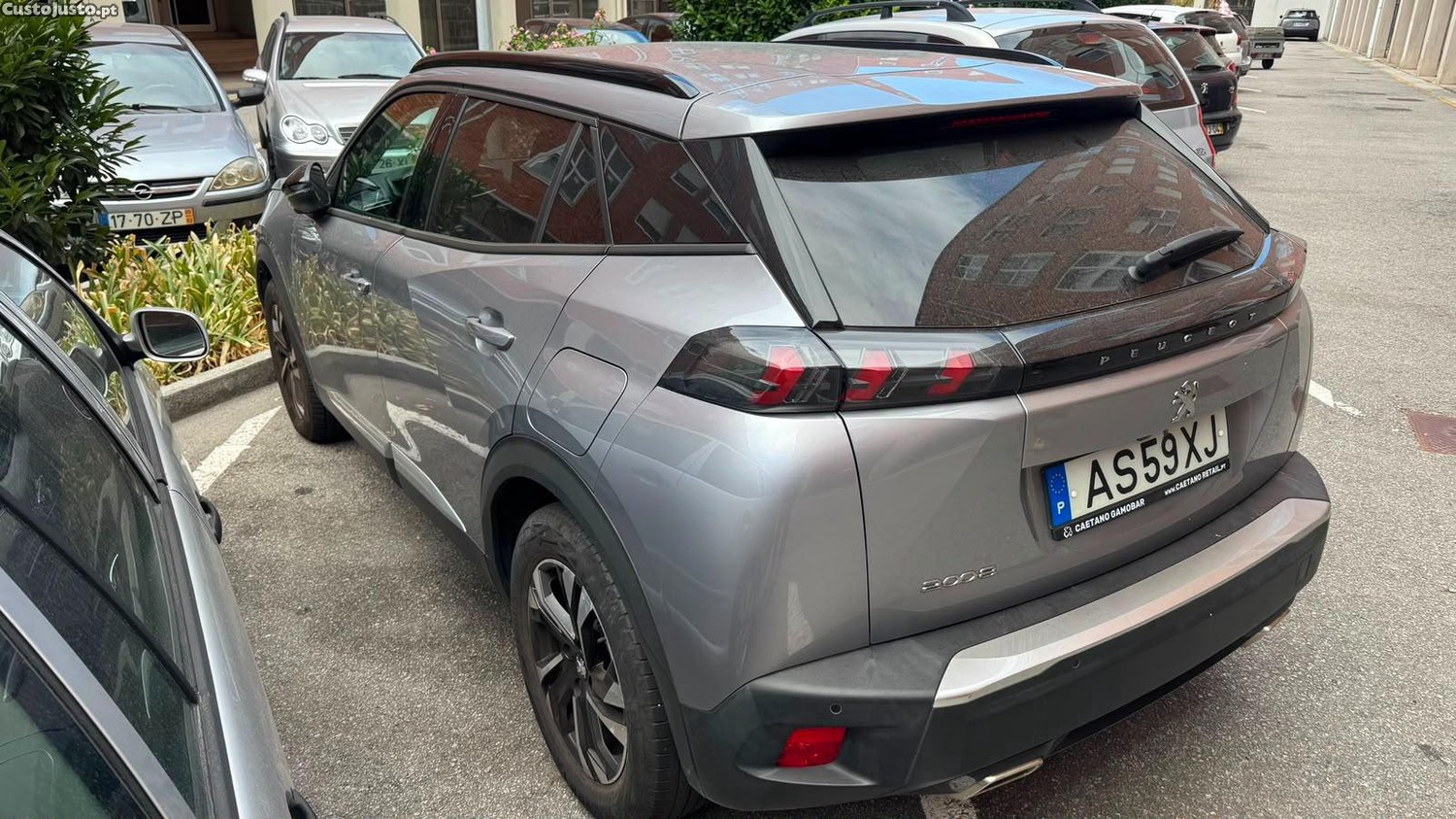 Peugeot 2008 1.2 PureTech Allure Pack 130cv — fotografia 4