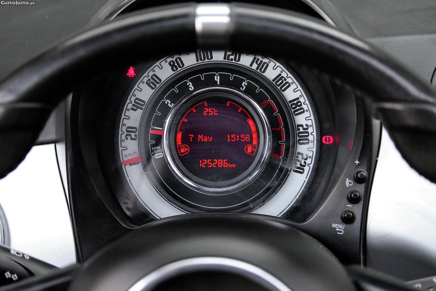 Fiat 500C 1.0 Hybrid Connect — fotografia 6