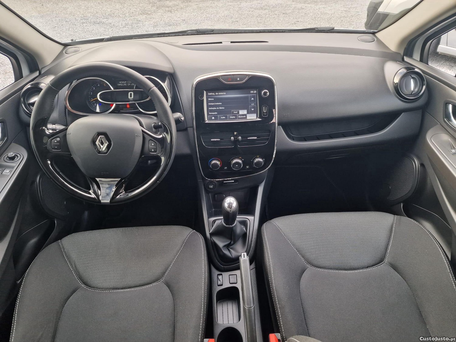 Renault Clio 1.5 dCi Confort - 14 foto 5