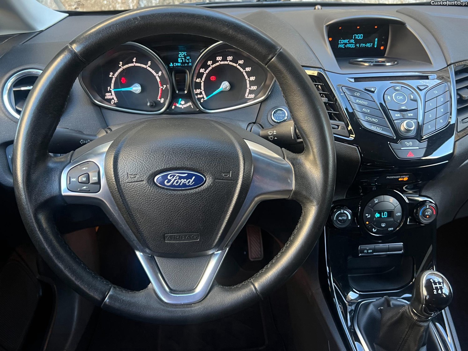 Ford Fiesta Ti-VCT Titanium — fotografia 10