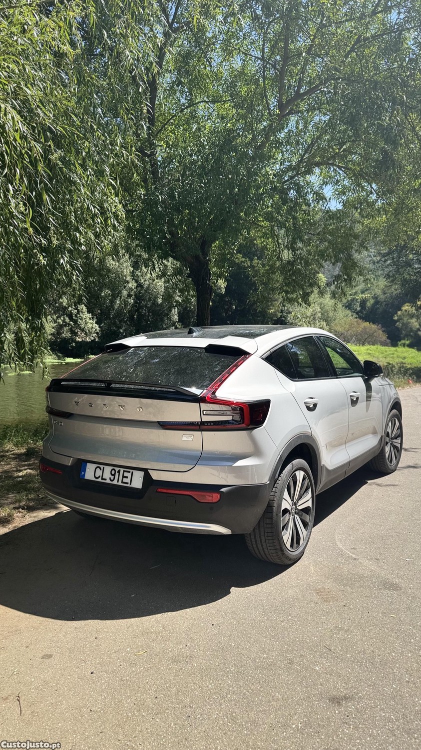 Volvo C40 Twin Pure 300 kW 1st Edition AWD — fotografia 5