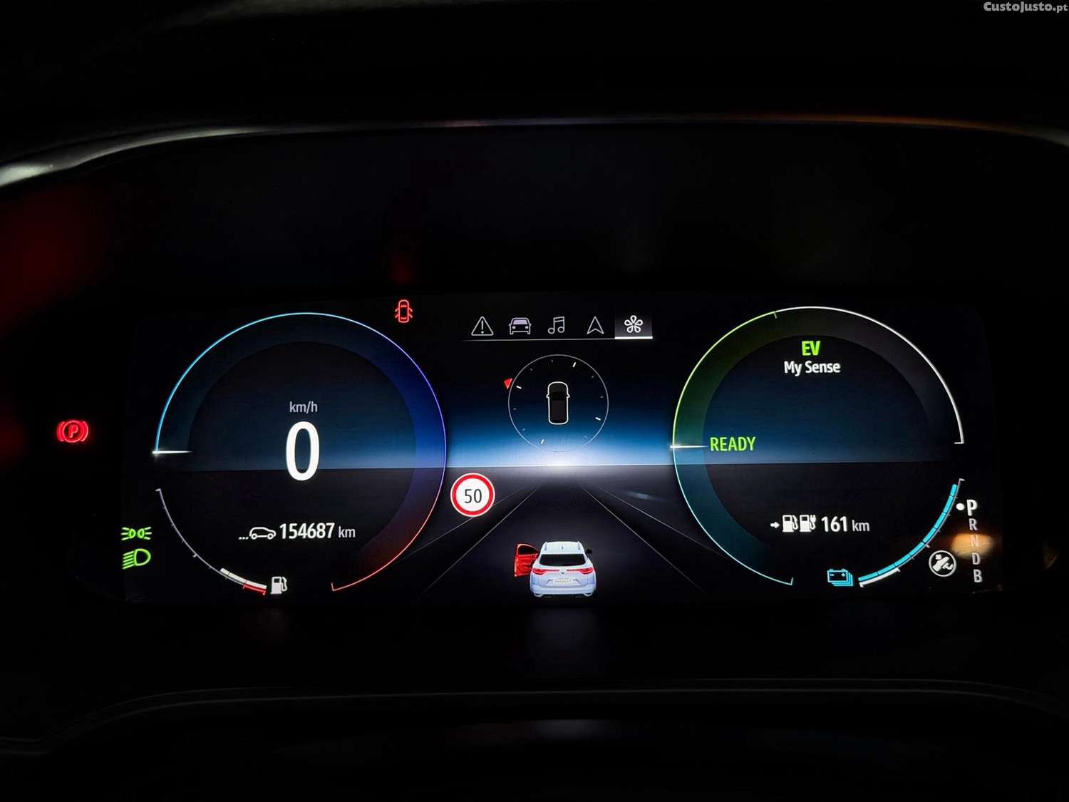 Renault Mégane E-Tech Plug-in Hybrid 160 EQUILIBRE — fotografia 7