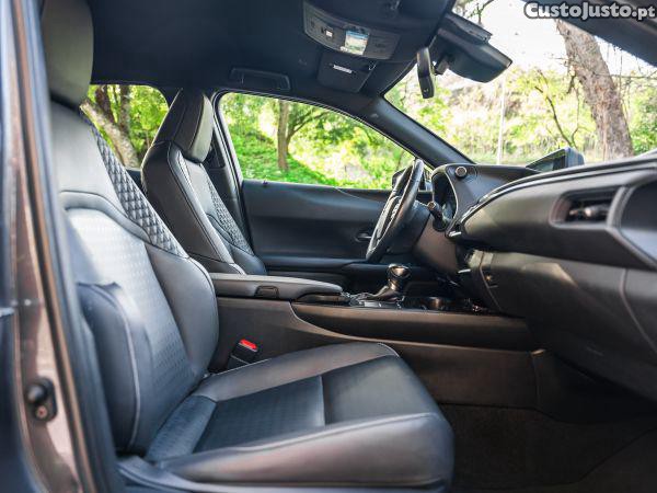 Lexus NX UX 250h Special Edi — fotografia 26