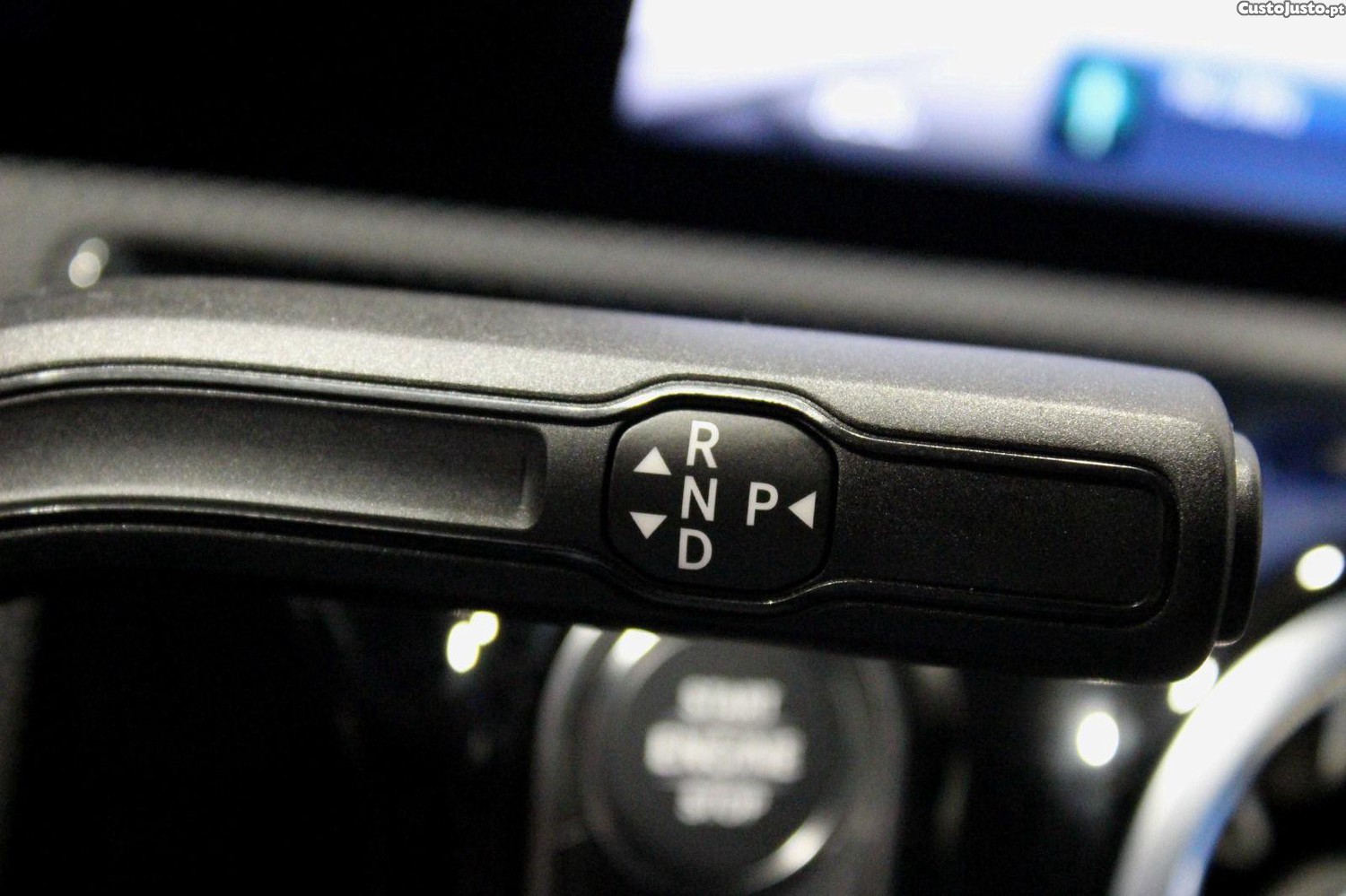 Mercedes-Benz A 180 D AMG LINE AUT. — fotografia 13
