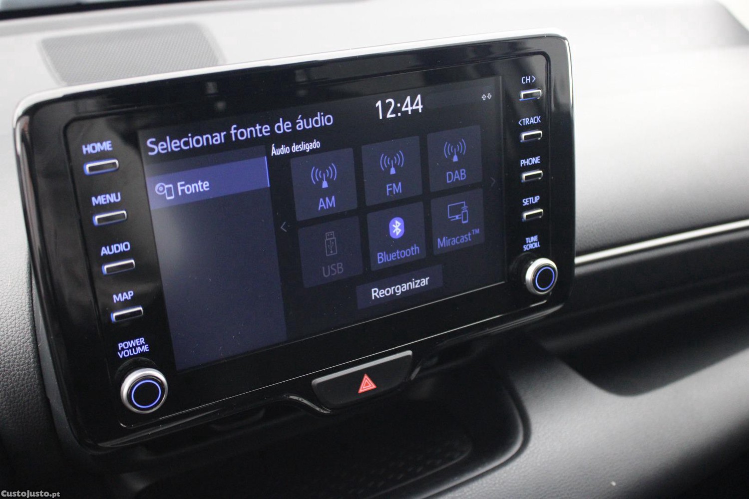 Toyota Yaris 1.5 HDF EXCLUSIVE (AUTO) — fotografia 19
