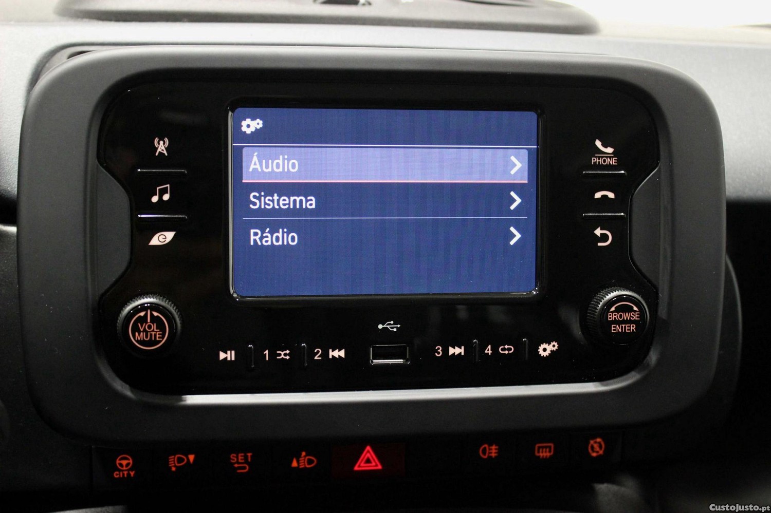 Fiat Panda 1.0 Hybrid — fotografia 9
