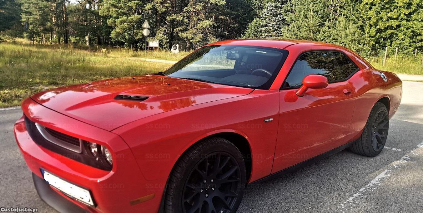 Dodge  Challenger - 13 — photo 4