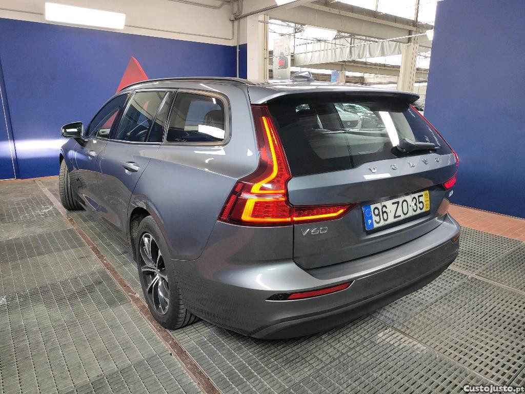 Volvo V60 2.0 D3 Momentum Plus 150cv — fotografia 24