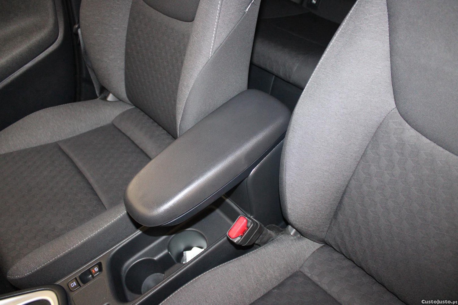 Toyota Yaris 1.5 HDF EXCLUSIVE (AUTO) — fotografia 10
