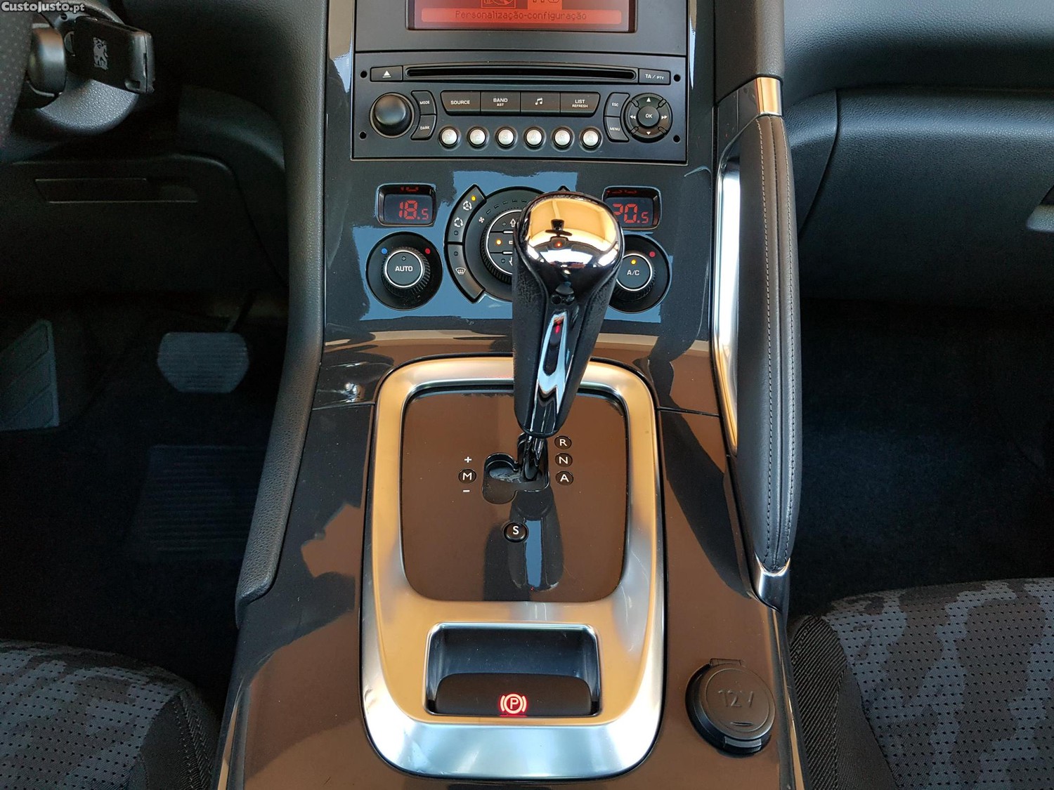 Peugeot 3008 1.6 HDi 110cv Automático — fotografia 12