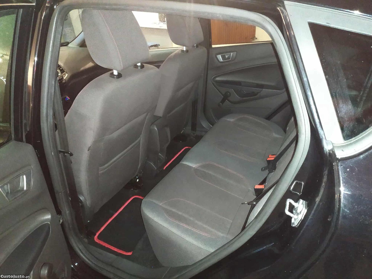 Ford Fiesta 1.5 tdci 95 cv ST LINE — fotografia 6
