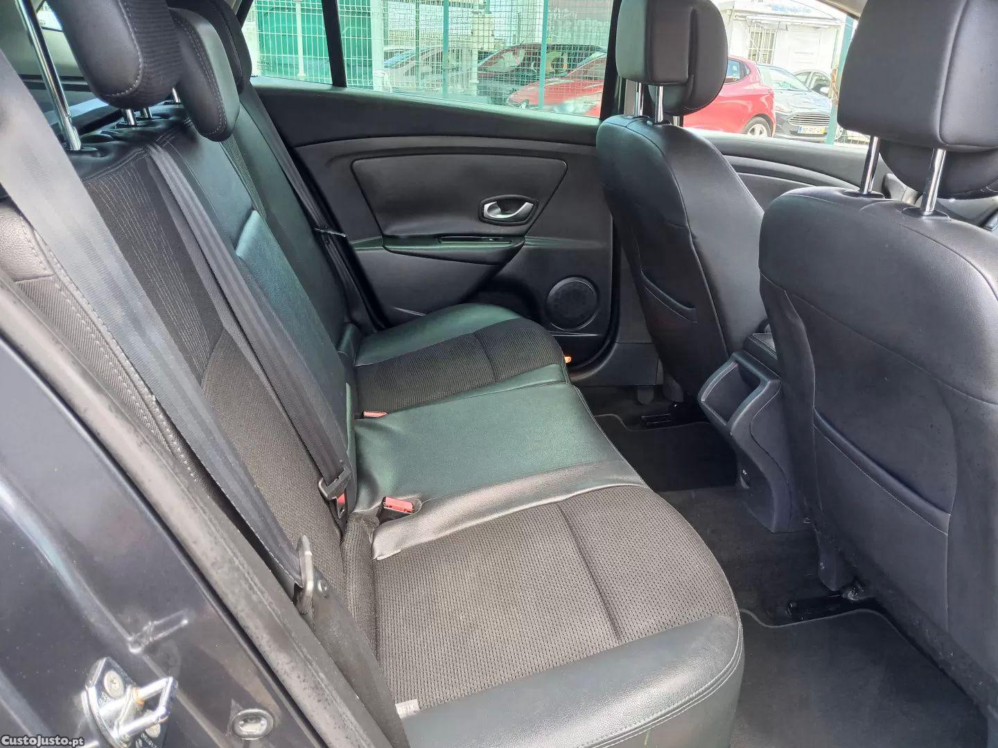 Renault Mégane 1.5 dci dynamique — fotografia 7