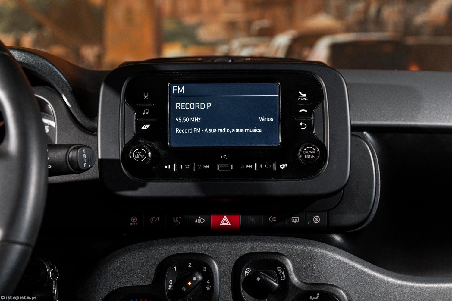 Fiat Panda 1.0 Hybrid — fotografia 9