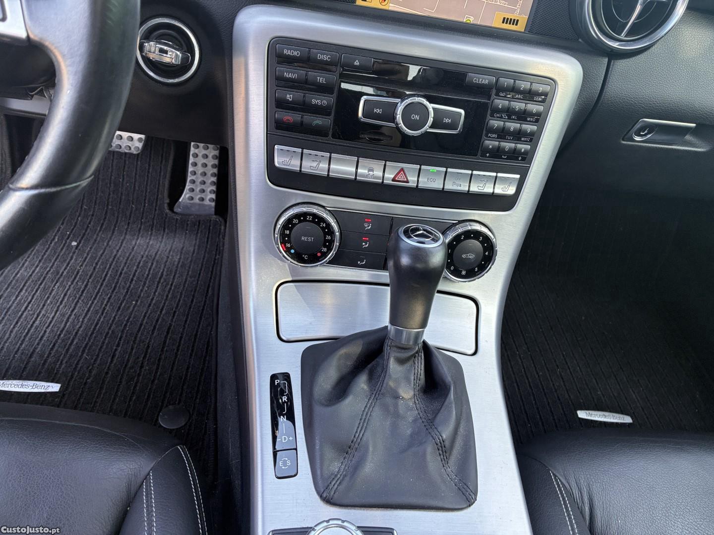 Mercedes-Benz SLK 200 BlueEFFICIENCY 7G-TRONIC Edition 1 — fotografia 3