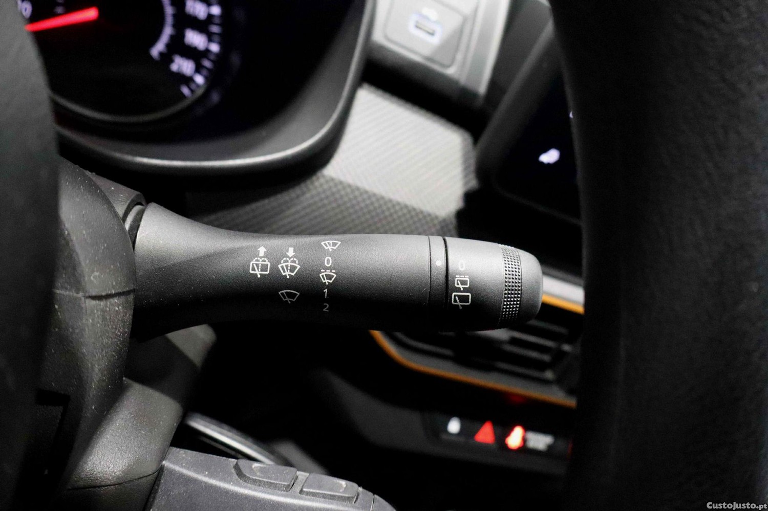 Dacia Sandero 1.0 TCe Essential — fotografia 13