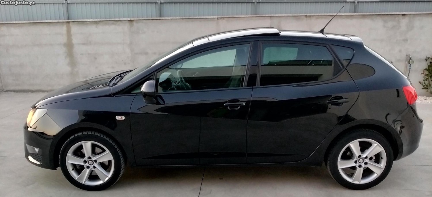 SEAT Ibiza 1.6 TDI 105CV - FR — fotografia 7