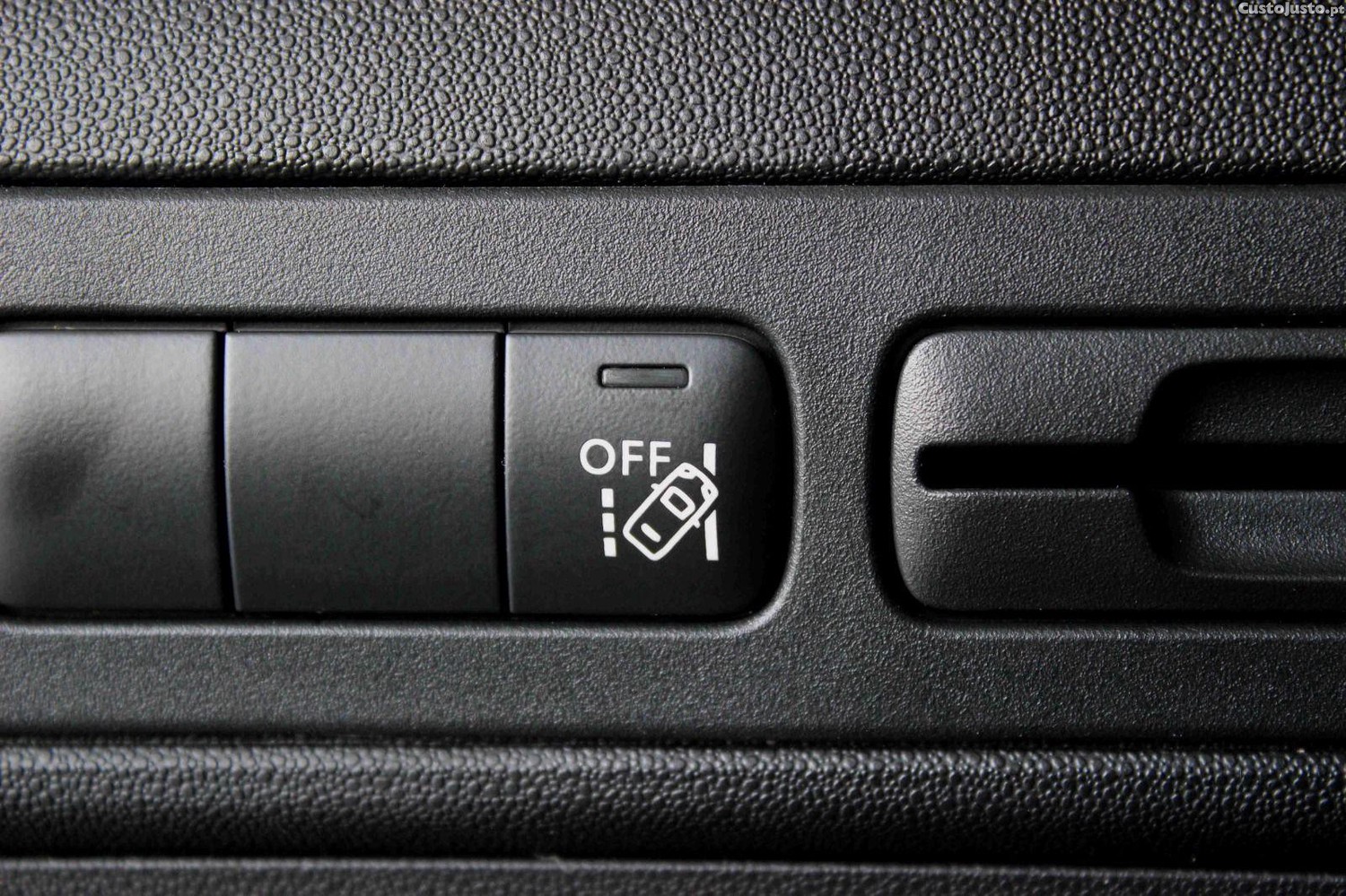 Citroën C3 1.2 PURETECH FEEL PACK — fotografia 18