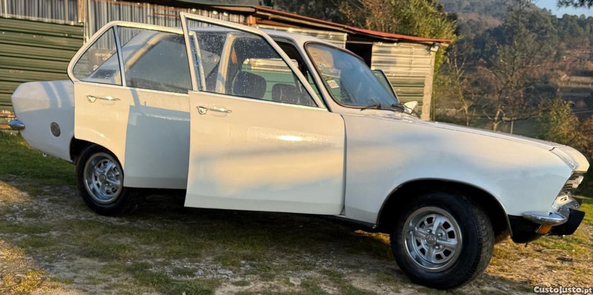 Opel Ascona 1.2 — fotografia 2