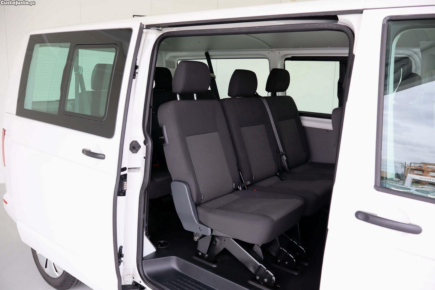 VW Transporter 2.0 TDi L.Business - 24 — photo 5