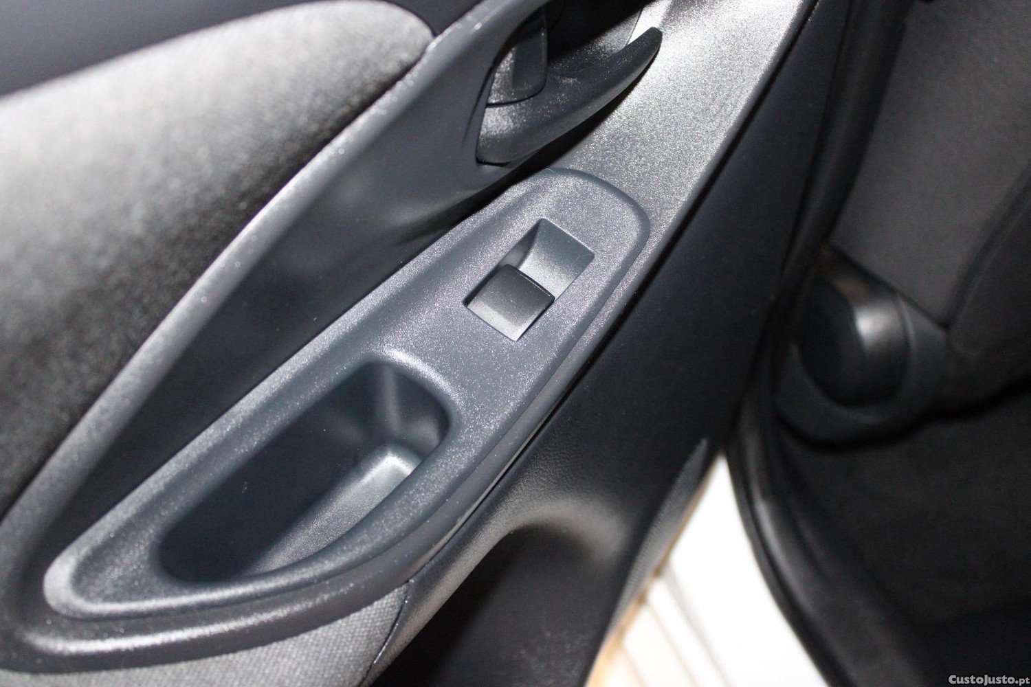 Toyota Yaris 1.5 HDF EXCLUSIVE (AUTO) — fotografia 9