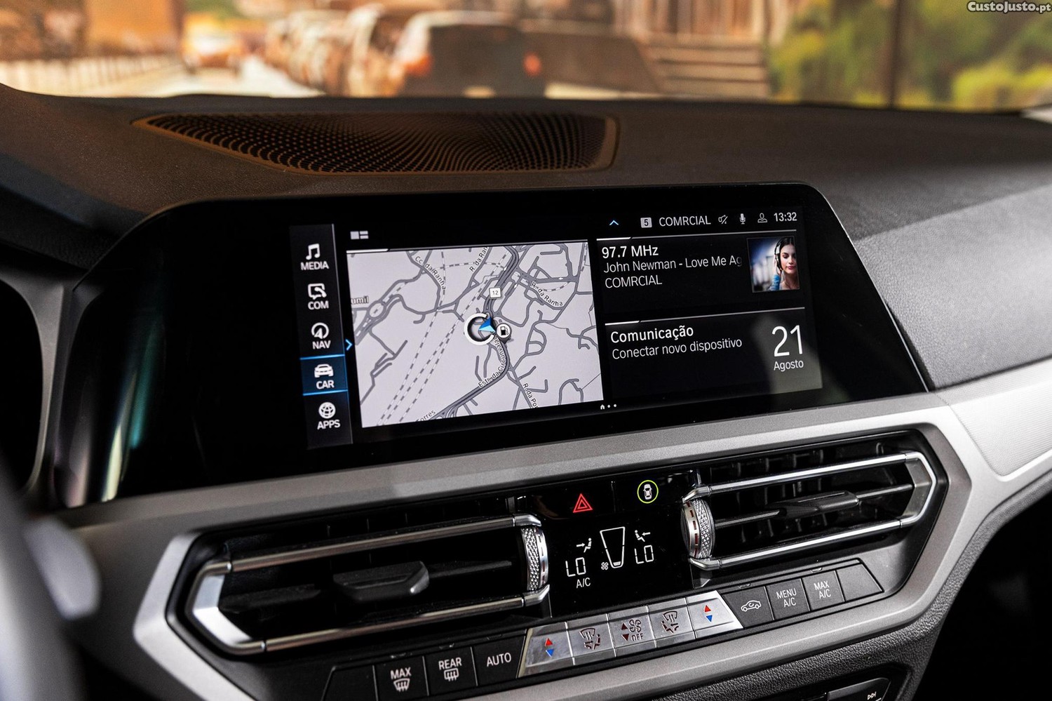 BMW 320 e Line Sport Auto — fotografia 13
