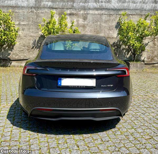 Tesla Model 3 Longe Range AWD — fotografia 7