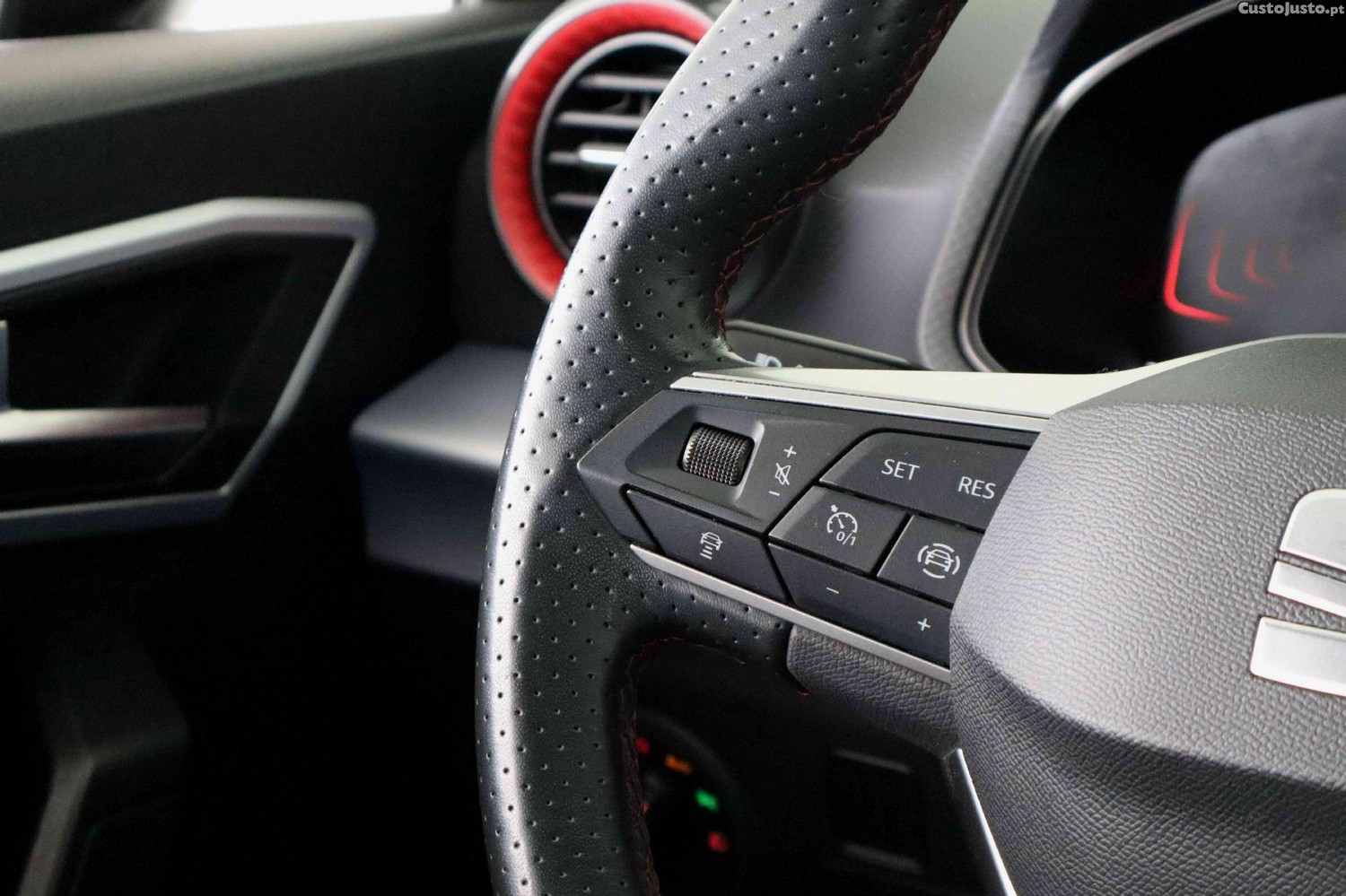 SEAT Ibiza 1.0 TSI FR — fotografia 16