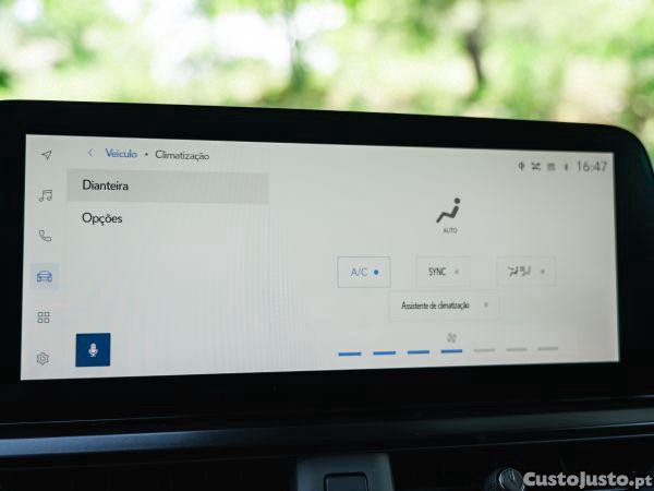 Lexus NX 250h Sport — fotografia 8