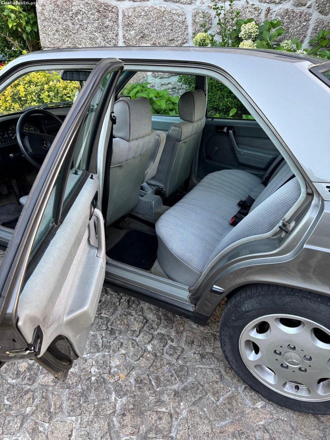 Mercedes-Benz  Mercedes 190D — photo 3