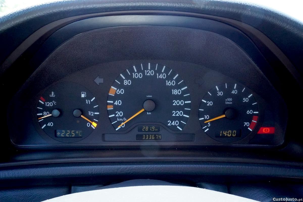 Mercedes-Benz Classe CLK Elegance — fotografia 7