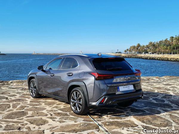Lexus NX UX 250h Sport - 23 foto 5