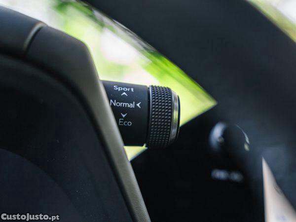 Lexus NX 250h Sport — fotografia 7