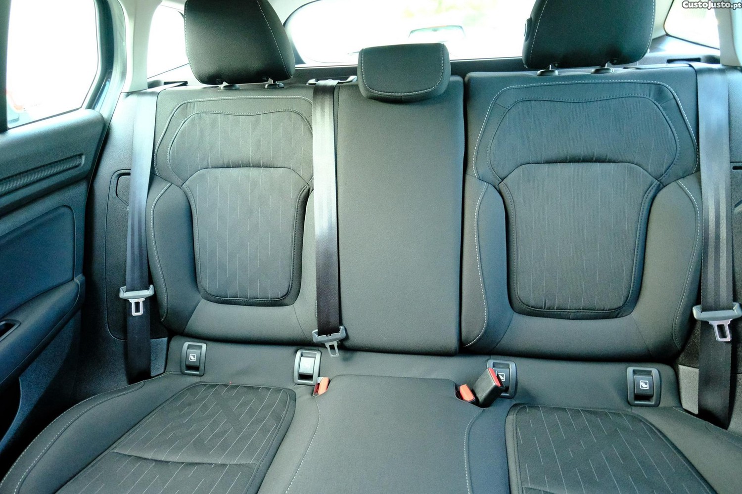 Renault Mégane Sport Tourer 1.5 Blue dCi Limited — fotografia 16